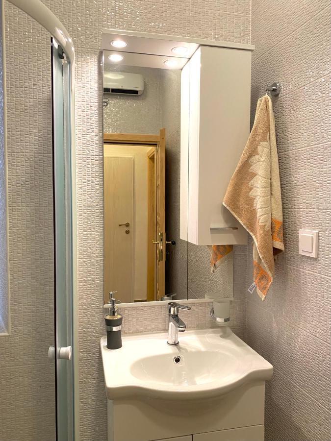 פראסט Apartment Njegos מראה חיצוני תמונה